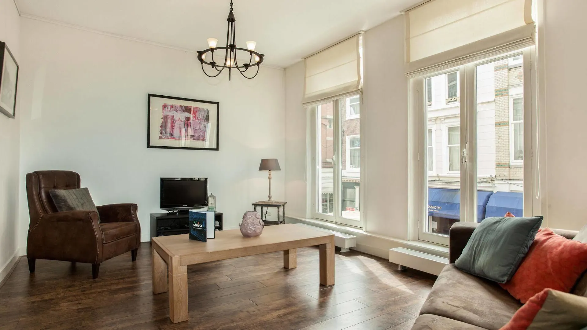 Stayci Serviced Apartments Noordeinde Netherlands