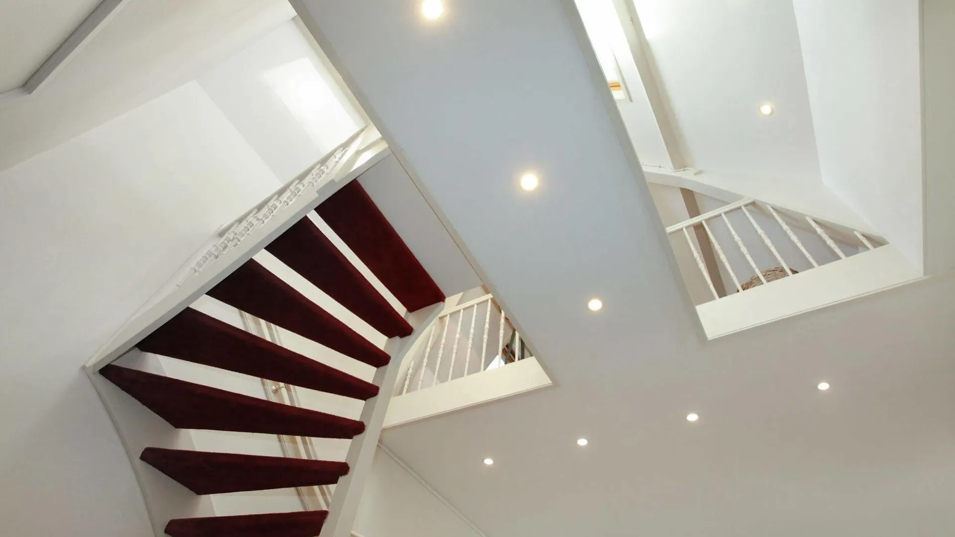 Stayci Serviced Apartments Noordeinde